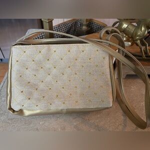 Vintage Warren Reed shoulder bag with gold bead accents in excellent condition!